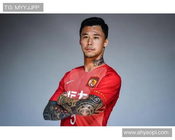 大花臂足球明星的传奇人生与场上风采揭秘