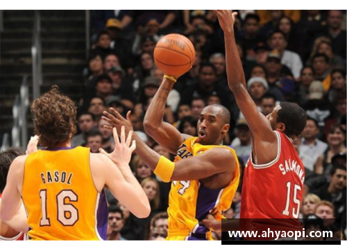 NBA湖人队：球星光芒背后的团队奋斗精神